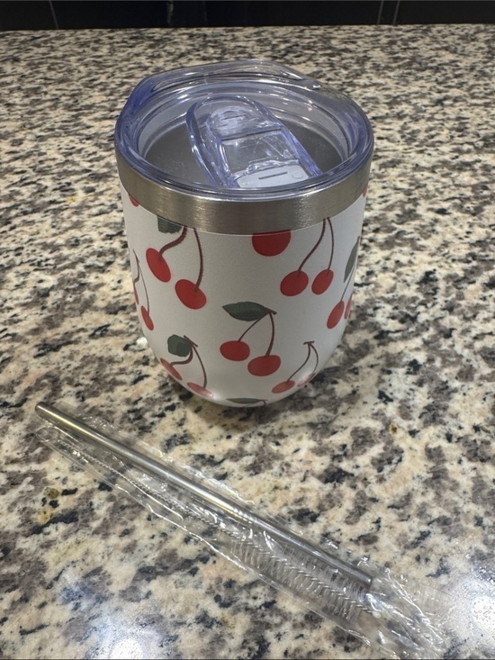 🆕 Cute Cherry-Print Insulated Stemless Tumbler w Lid, Straw and Brush. NWOT!🍒🍒